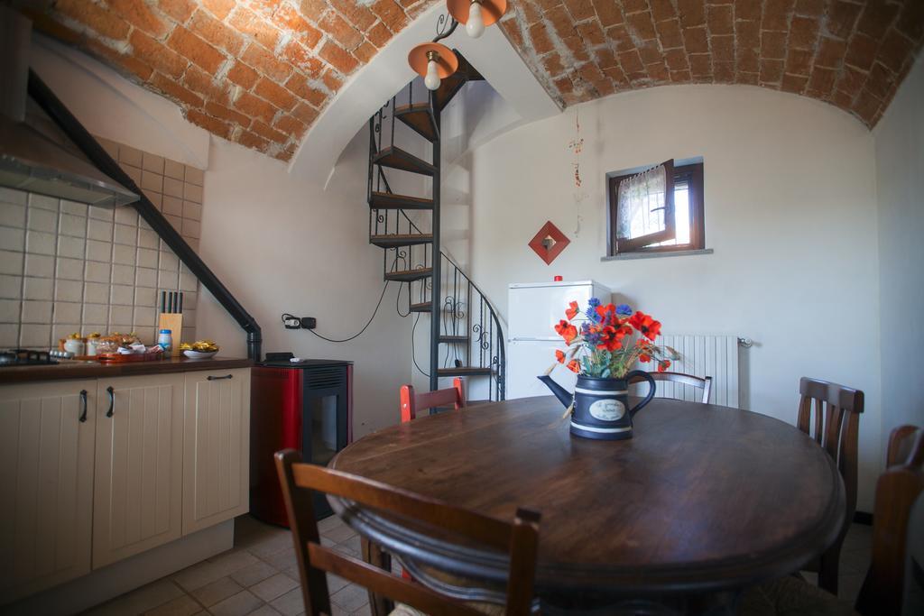 Ca Borgo Vecchio Aparthotel Brusasco ห้อง รูปภาพ