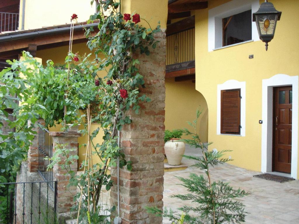 Ca Borgo Vecchio Aparthotel Brusasco ภายนอก รูปภาพ